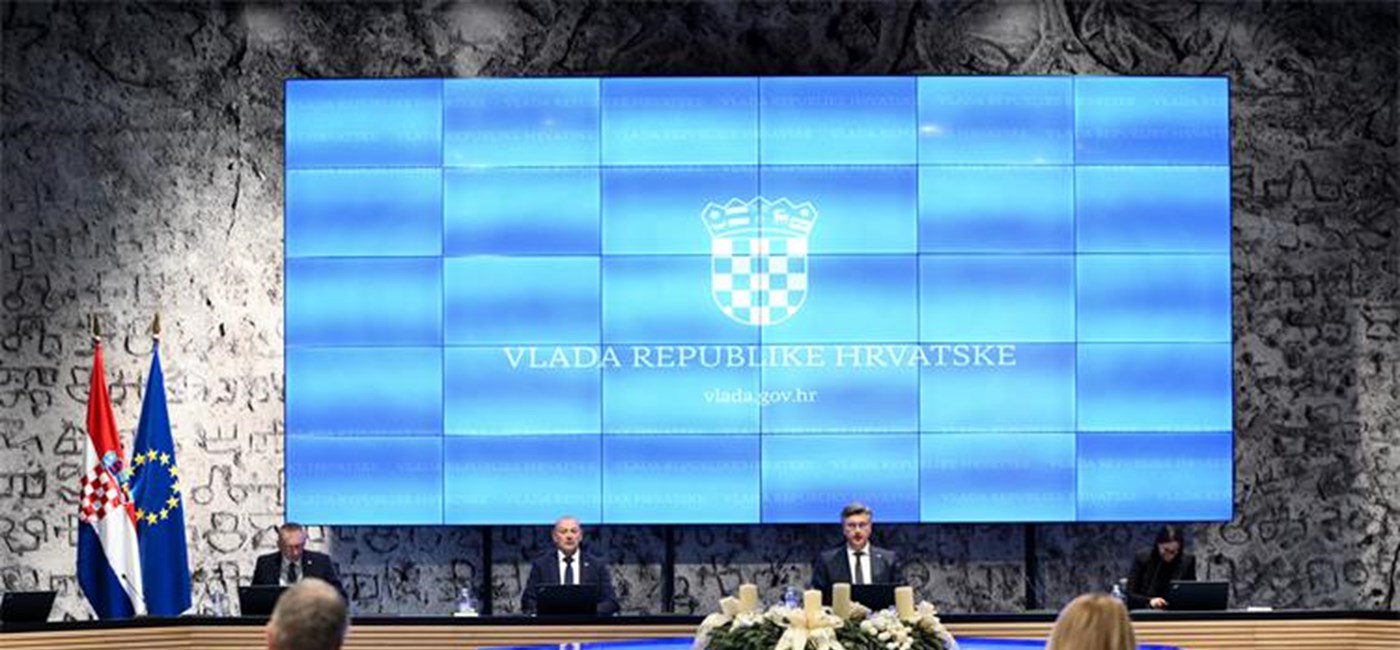 Sjednica Vlade: Dva milijuna eura za pilot-projekt besplatnog željezničkog prijevoza umirovljenika